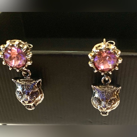 Gucci Pink Crystal Tiger (Cat) Head Earrings Silvertone NIB GIFTABLE! - Picture 1 of 2